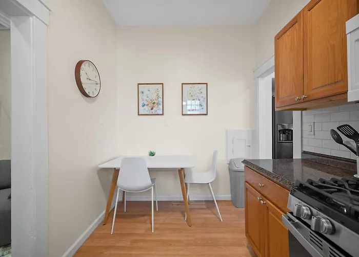 Unique Highland Park 2 Bdr Loft Sleeps 5 *